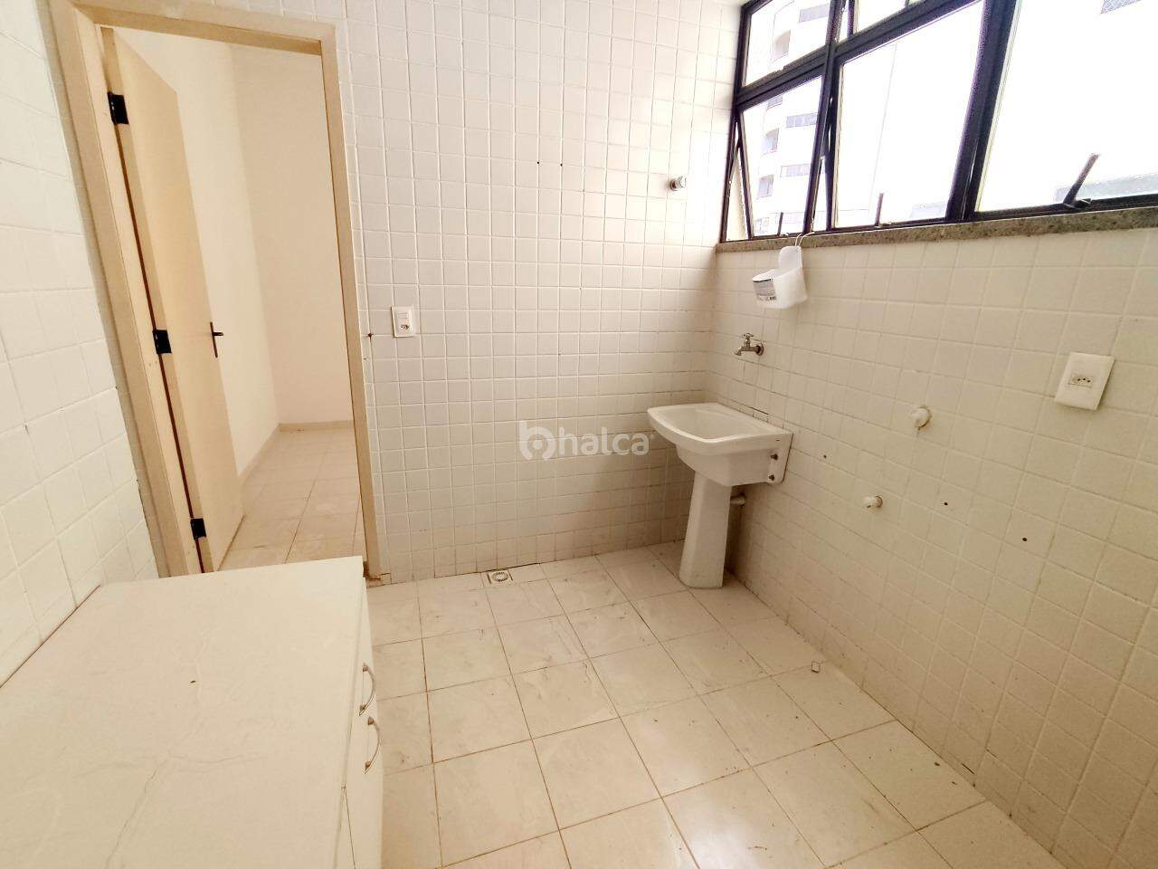 Apartamento à venda com 2 quartos, 108m² - Foto 13