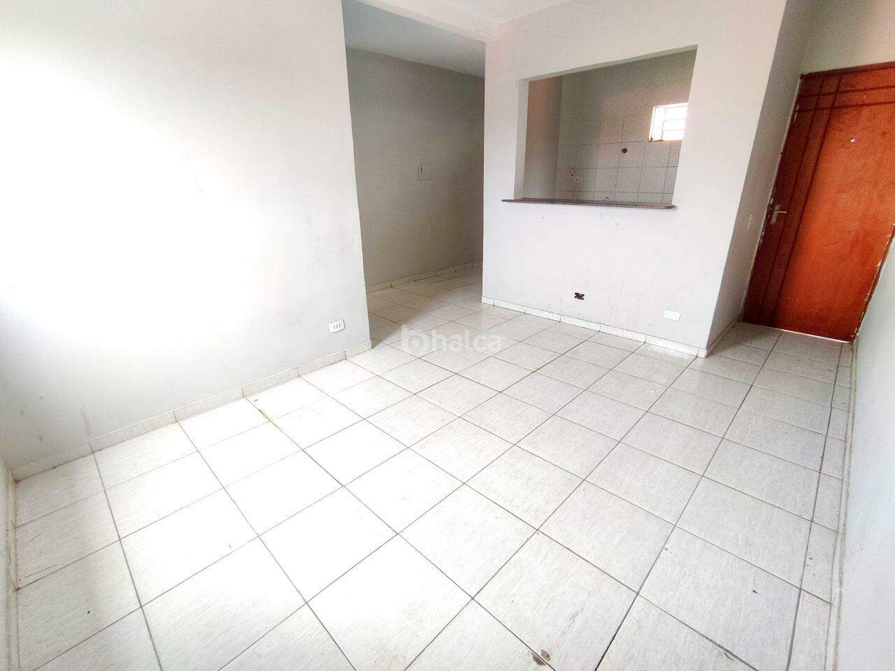 Apartamento para alugar com 2 quartos, 50m² - Foto 4