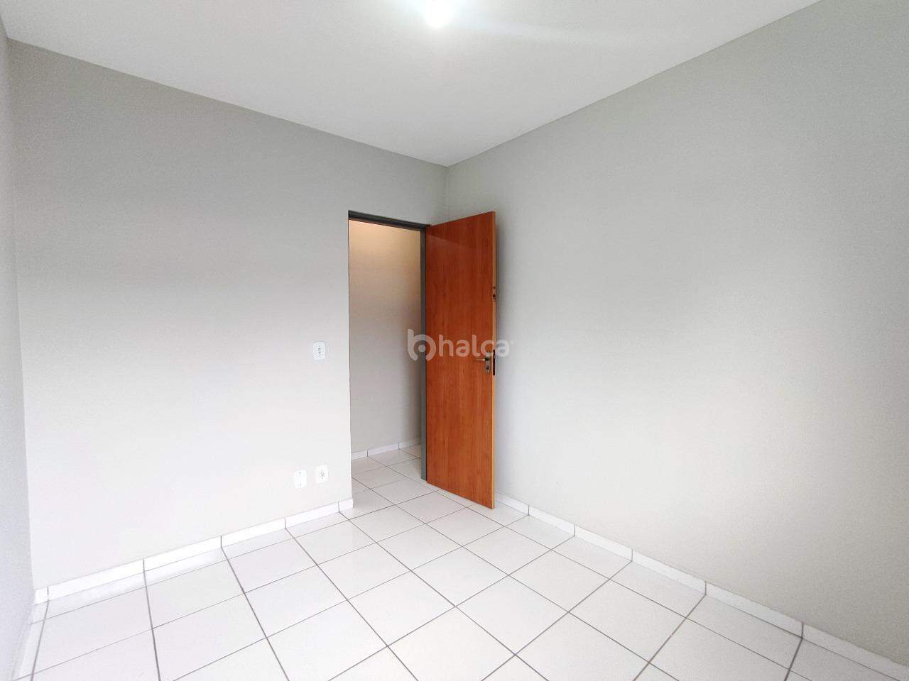 Apartamento para alugar com 2 quartos, 73m² - Foto 7