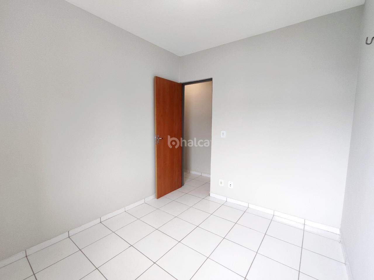 Apartamento para alugar com 2 quartos, 73m² - Foto 9