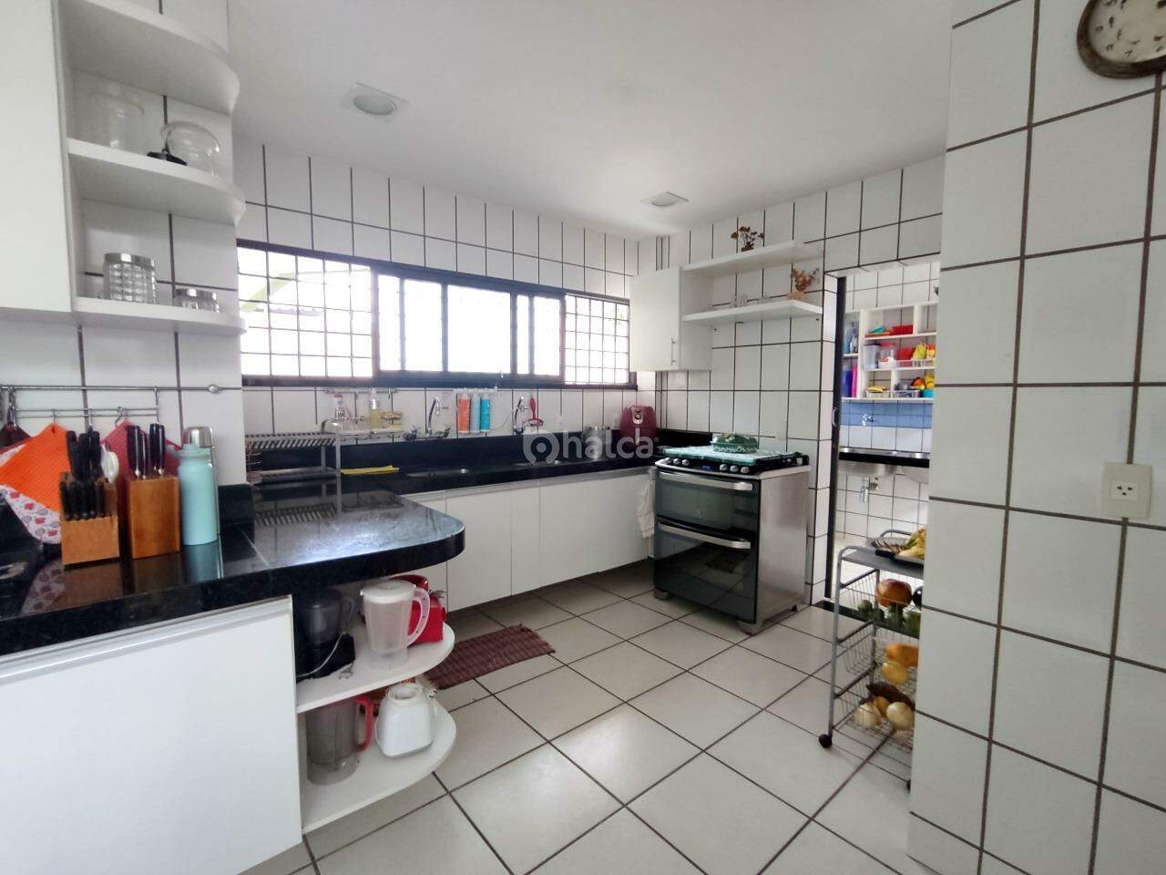 Casa para alugar com 1 quarto, 240m² - Foto 10