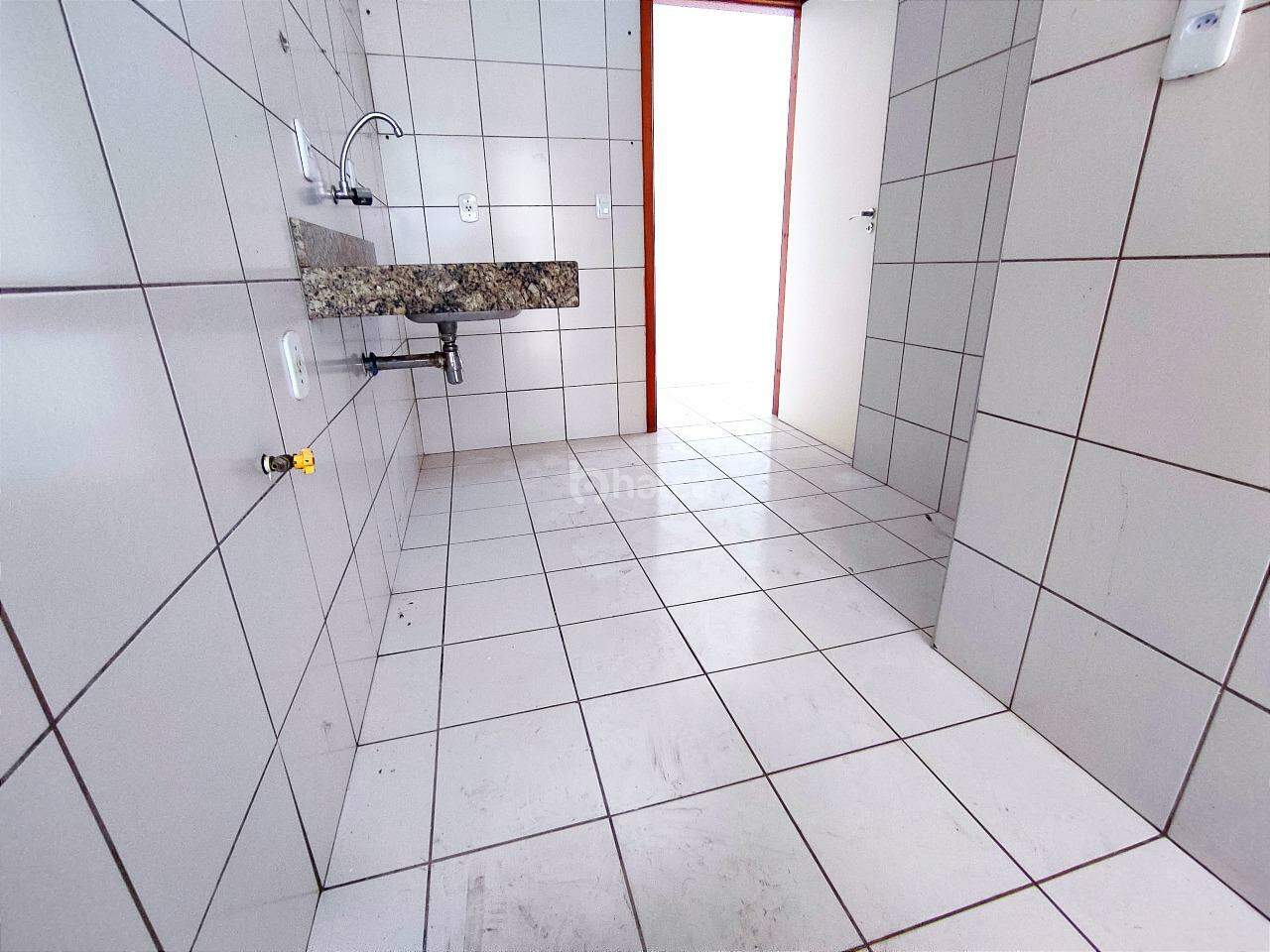 Apartamento à venda com 2 quartos, 70m² - Foto 6