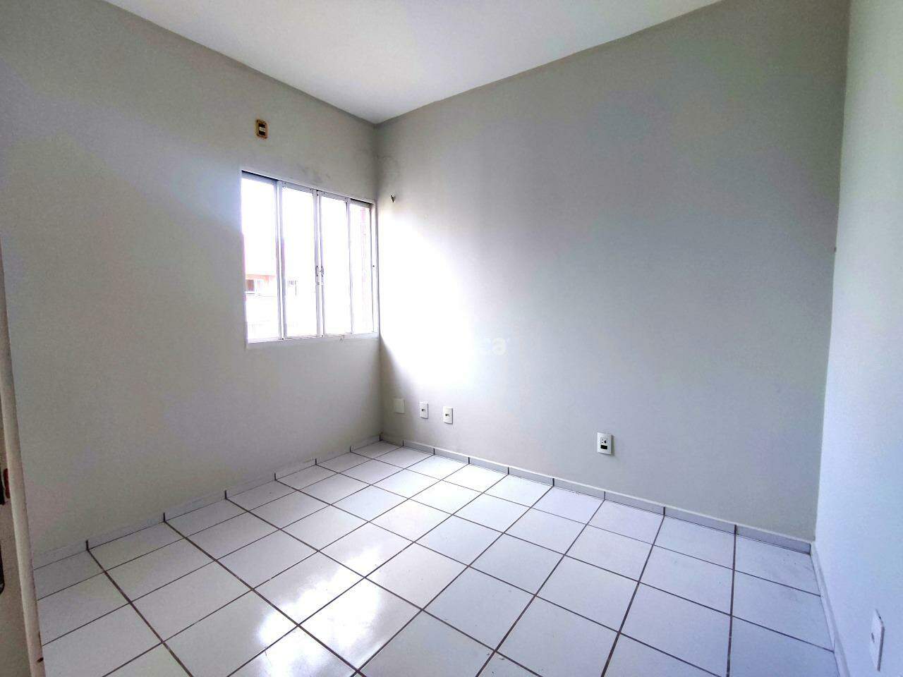 Apartamento para alugar com 3 quartos, 77m² - Foto 9