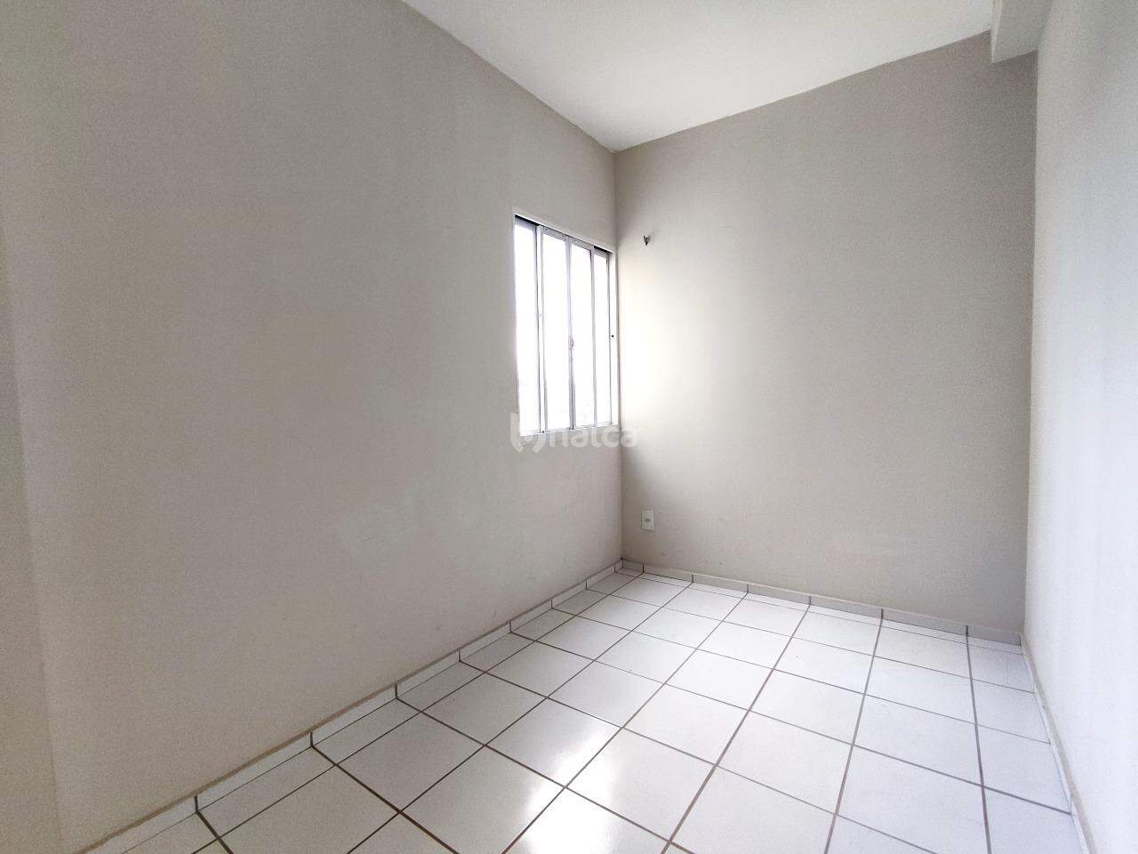 Apartamento para alugar com 3 quartos, 77m² - Foto 11