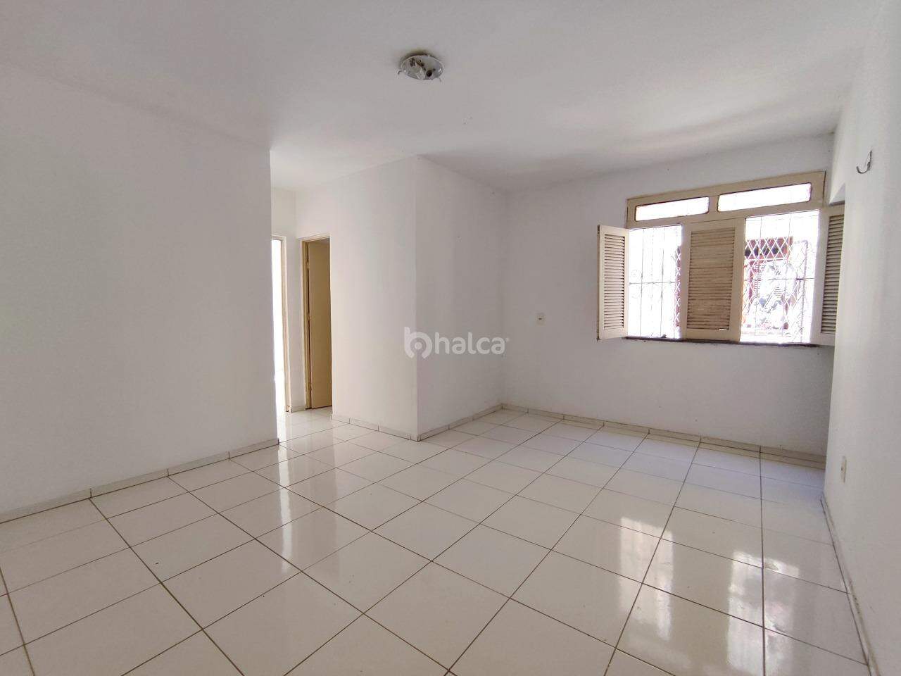 Apartamento à venda com 2 quartos, 61m² - Foto 2