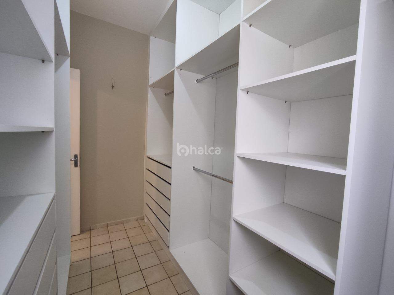 Apartamento para alugar com 2 quartos, 78m² - Foto 10