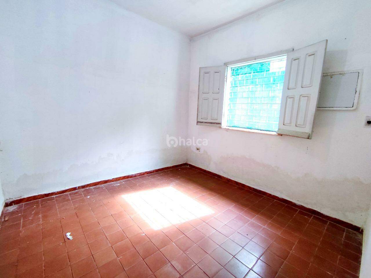 Casa à venda com 5 quartos, 105m² - Foto 11