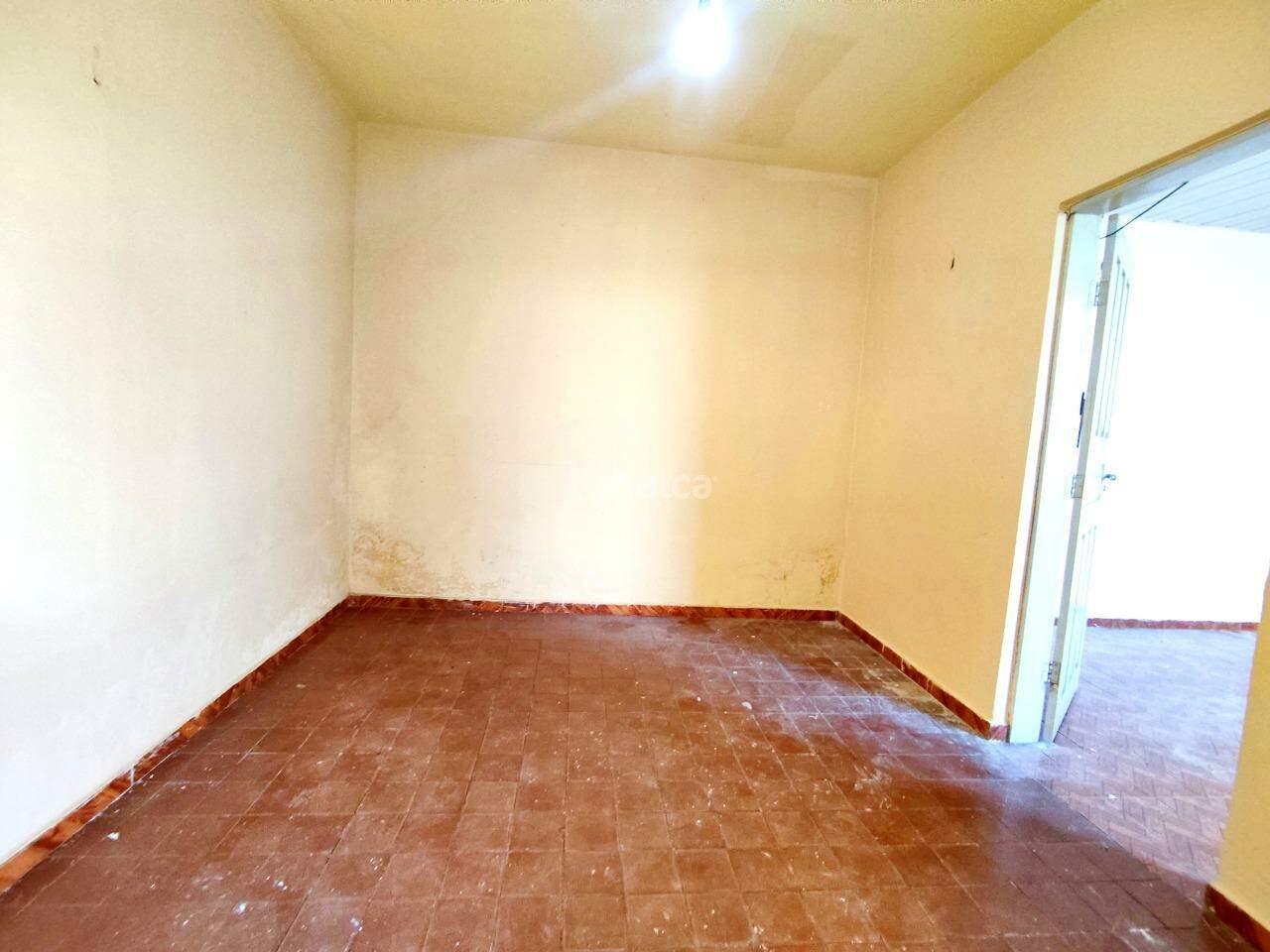 Casa à venda com 5 quartos, 105m² - Foto 6