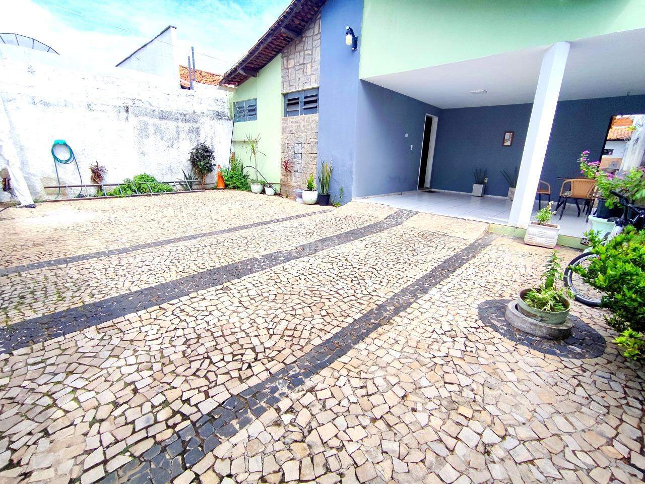 Casa, 1 quarto, 169 m² - Foto 2