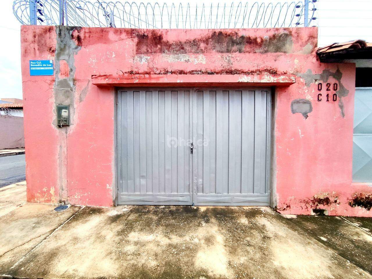 Casa à venda com 4 quartos, 155m² - Foto 2
