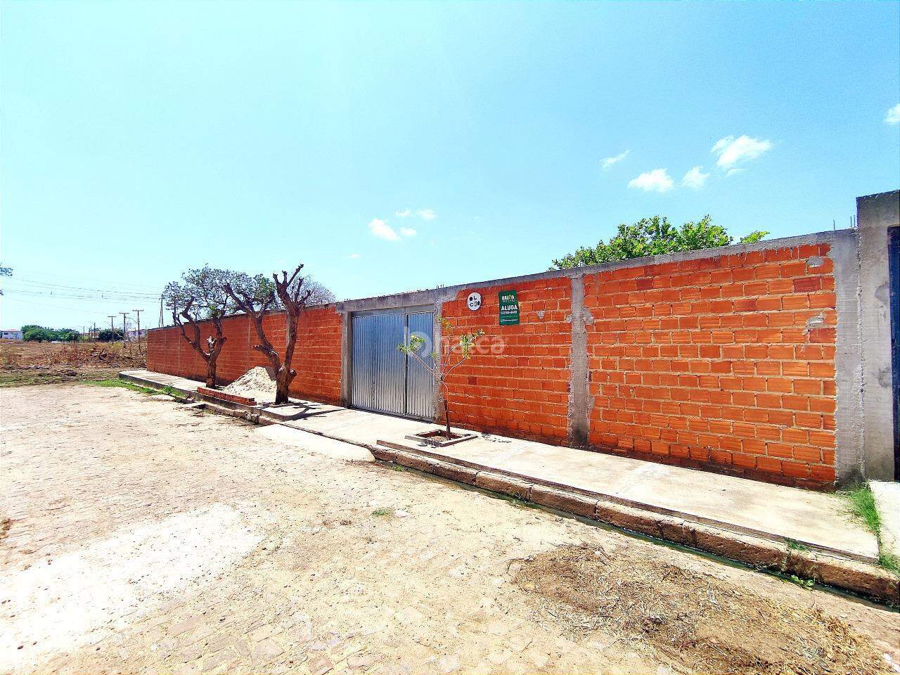 Casa à venda com 3 quartos, 65m² - Foto 1