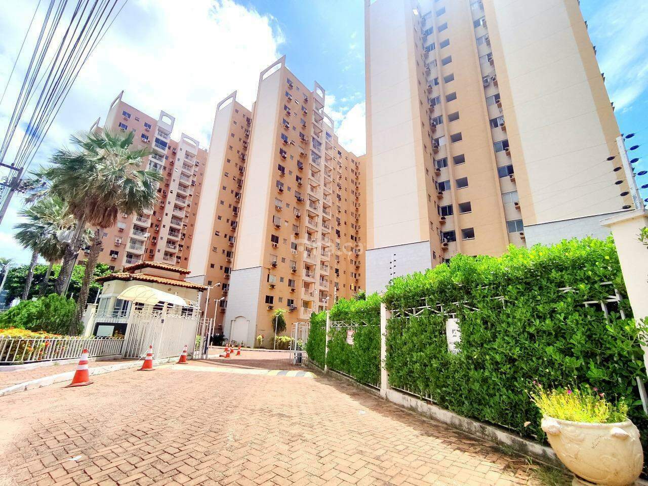 Apartamento para alugar com 2 quartos, 80m² - Foto 1