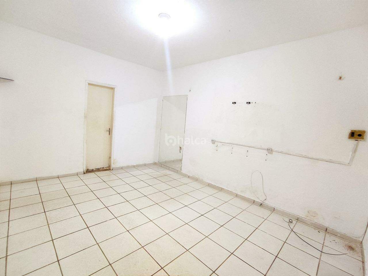 Casa à venda com 4 quartos, 184m² - Foto 11