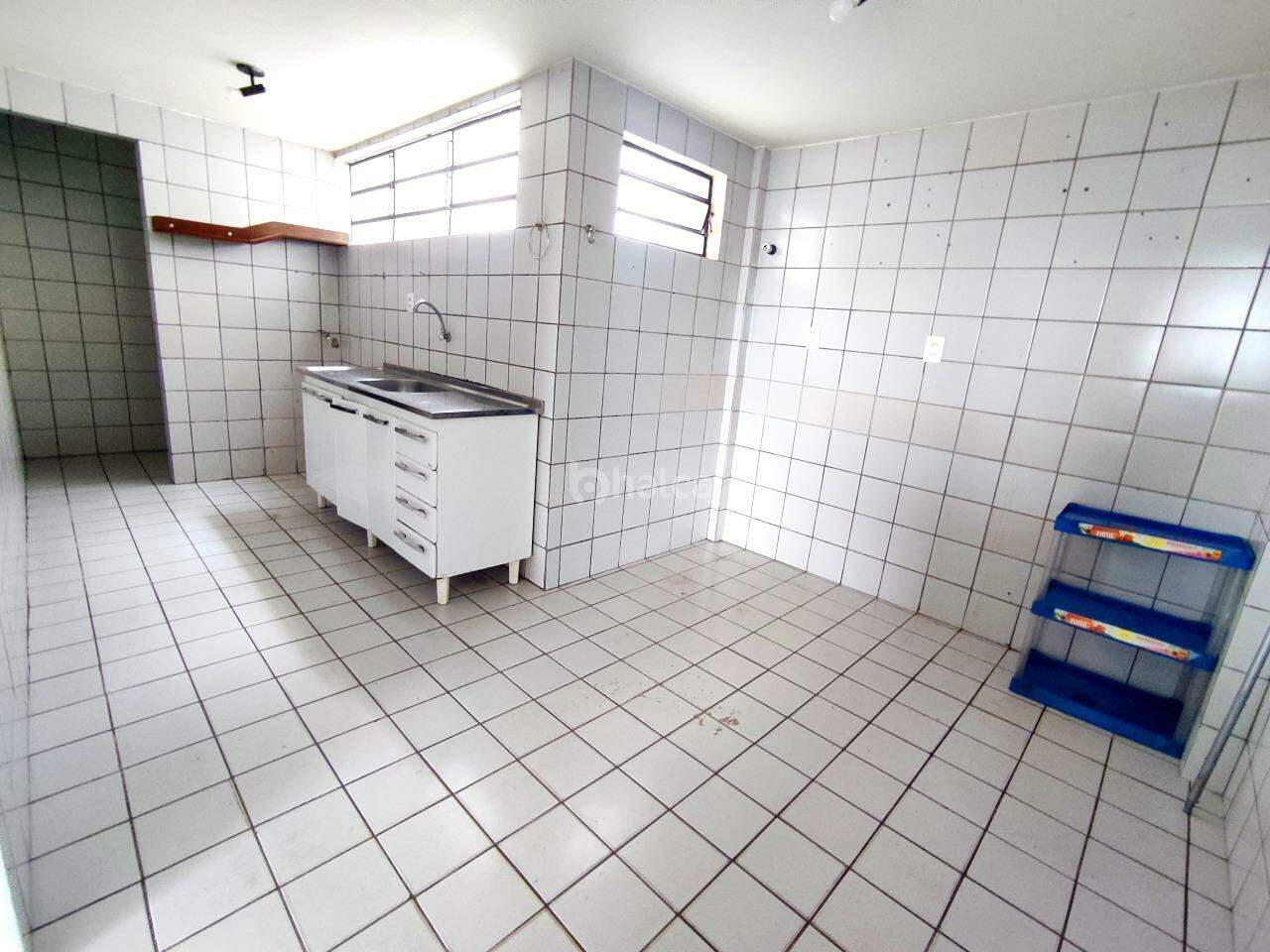Apartamento para alugar com 3 quartos, 110m² - Foto 12