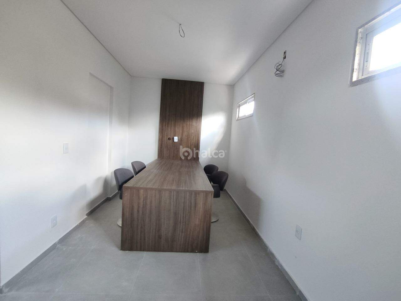 Ponto Comercial para aluguel no Planalto: 