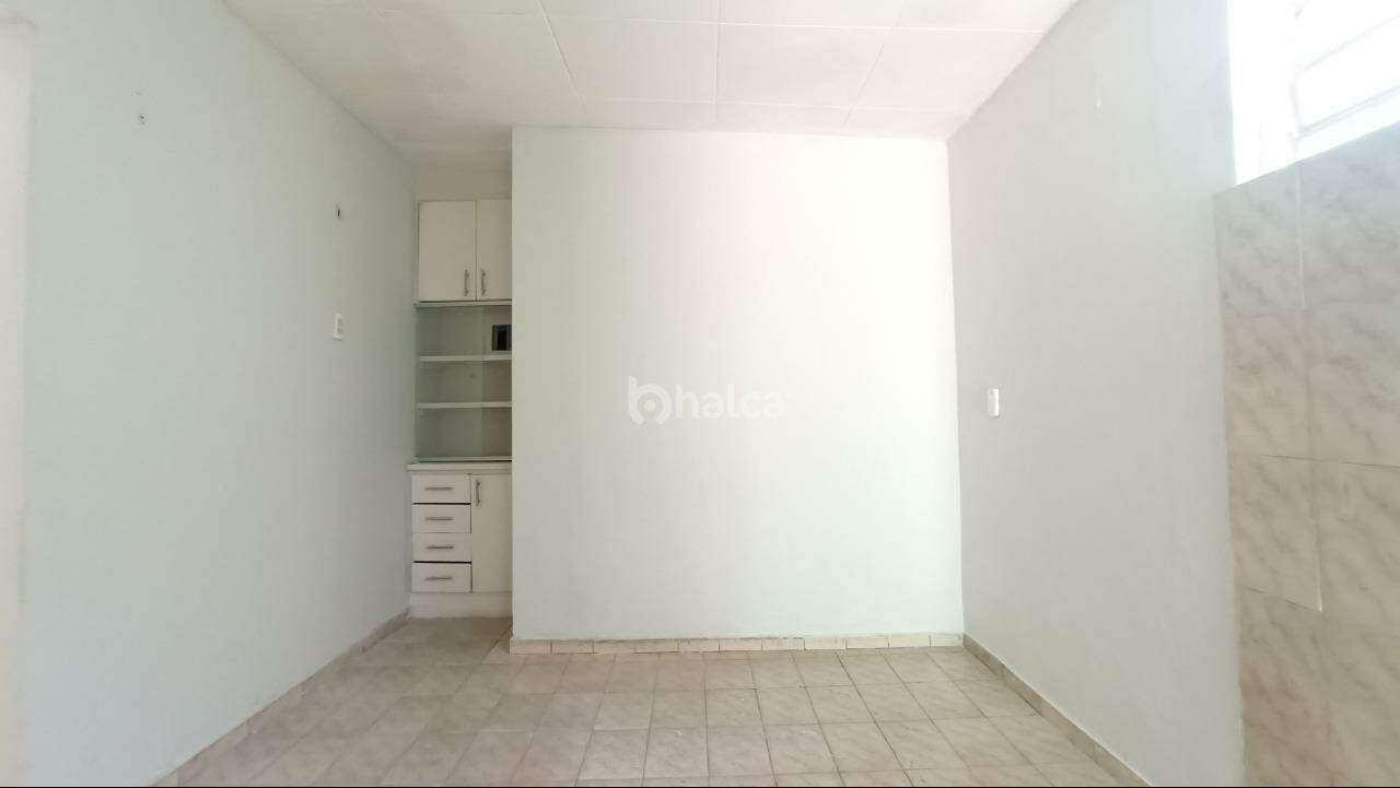 Casa para alugar com 2 quartos, 89m² - Foto 15