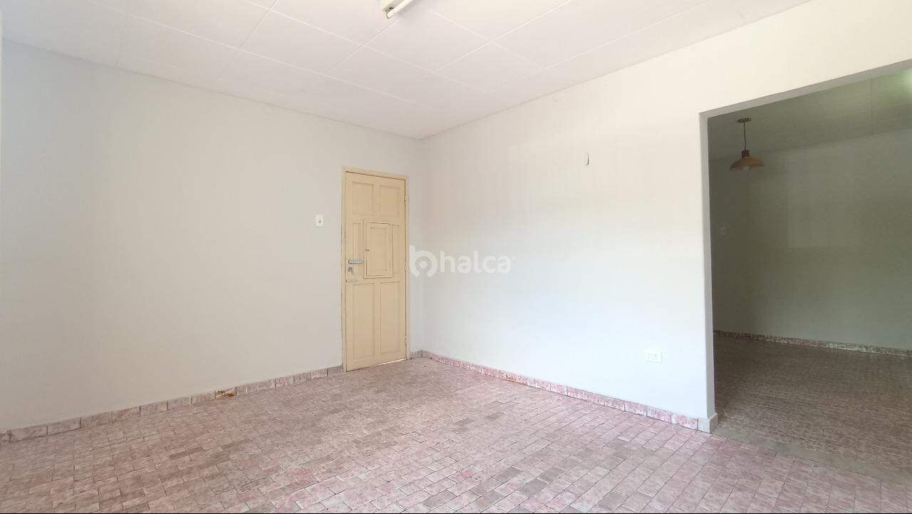 Casa para alugar com 2 quartos, 89m² - Foto 13