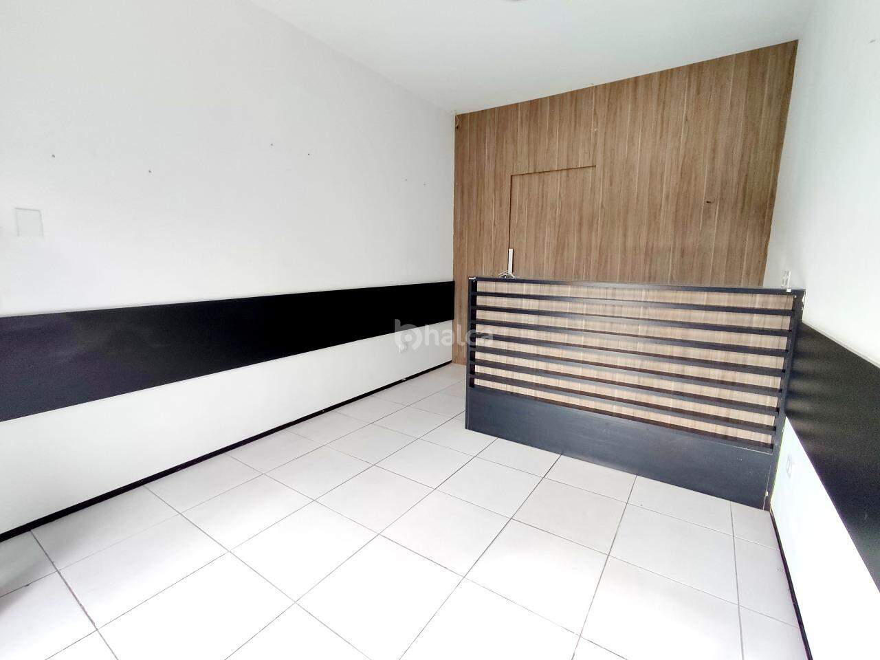 Prédio Inteiro para alugar, 200m² - Foto 2
