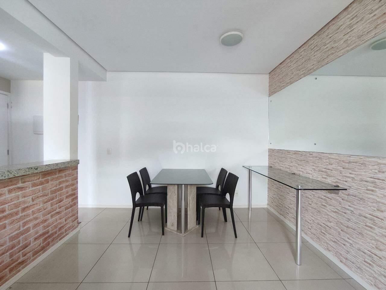 Apartamento à venda com 3 quartos, 70m² - Foto 3