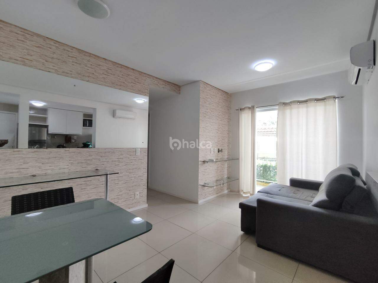 Apartamento à venda com 3 quartos, 70m² - Foto 2