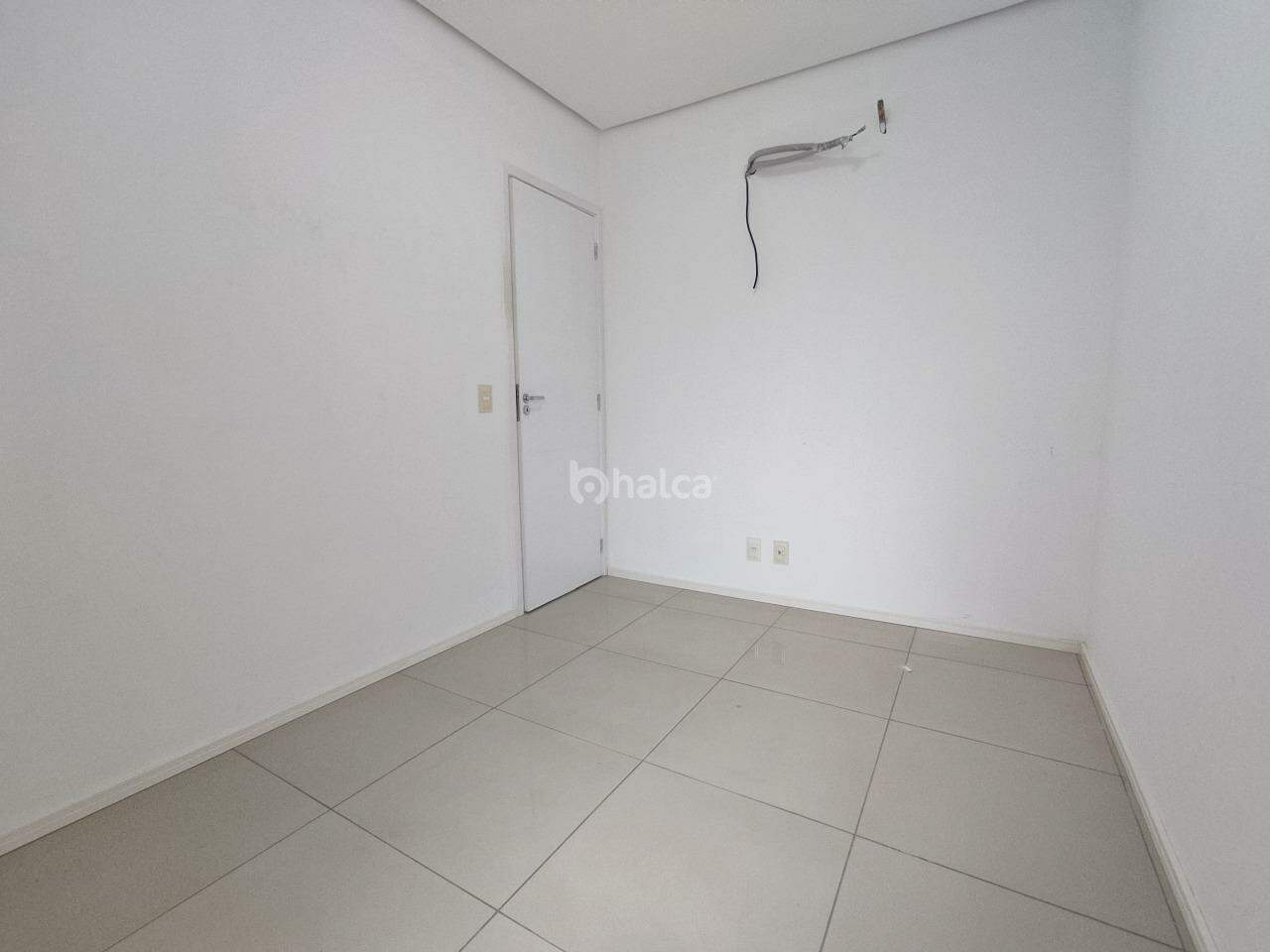Apartamento à venda com 3 quartos, 70m² - Foto 5