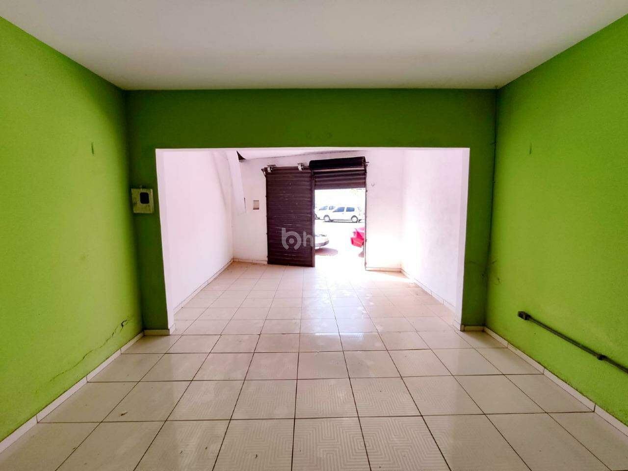 Ponto Comercial para aluguel no Ilhotas: 