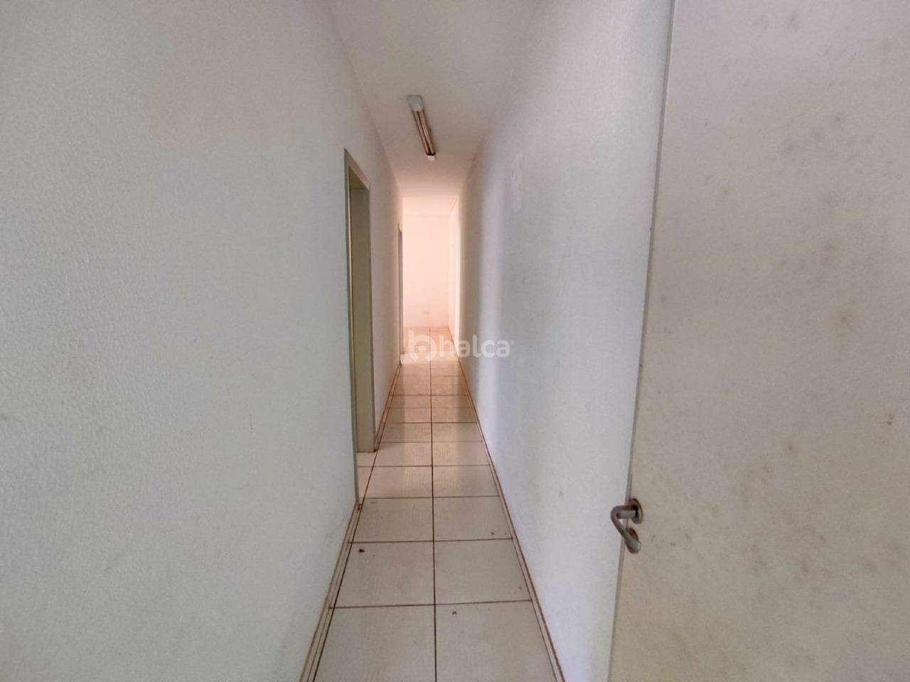 Ponto Comercial para aluguel no Ilhotas: 