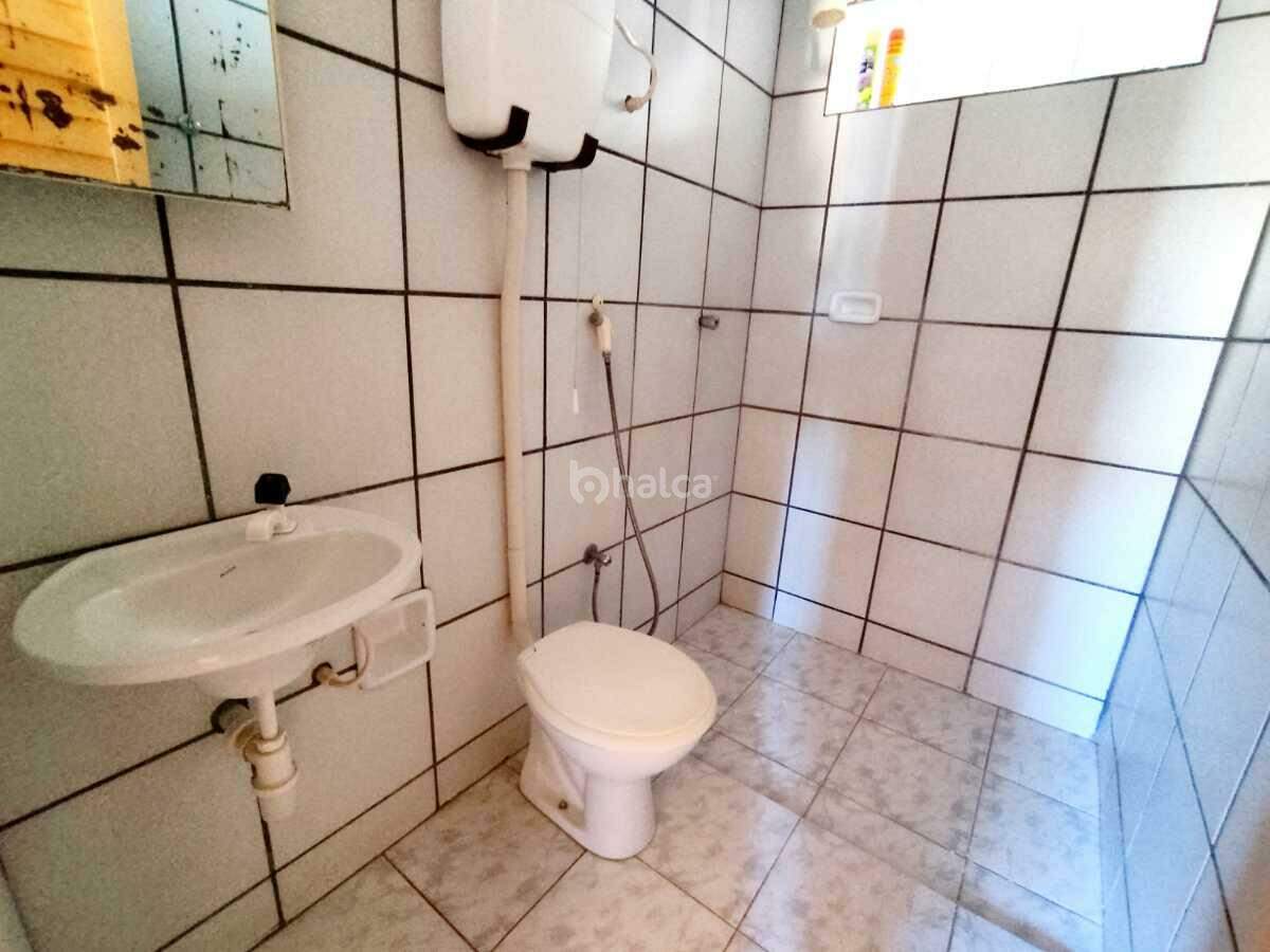 Apartamento para alugar com 2 quartos, 70m² - Foto 14