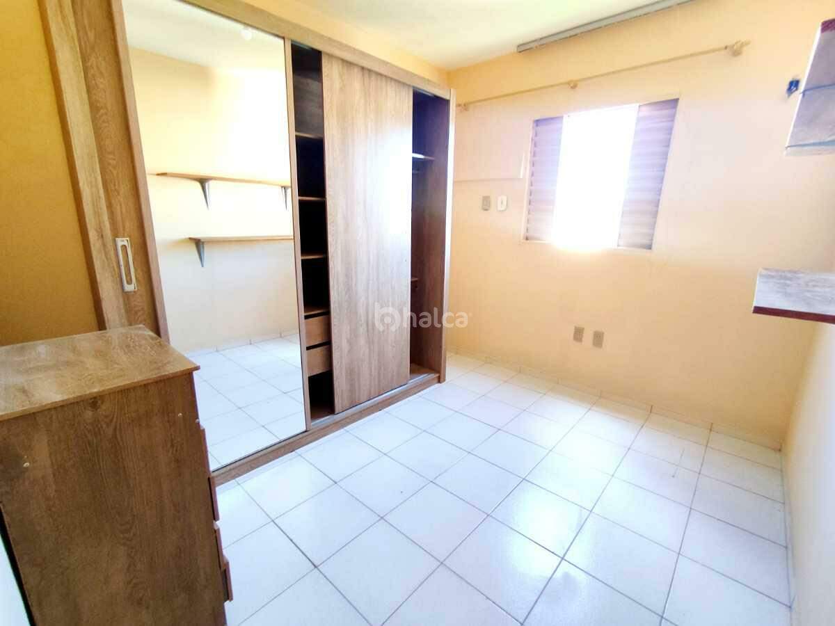 Apartamento para alugar com 2 quartos, 70m² - Foto 7