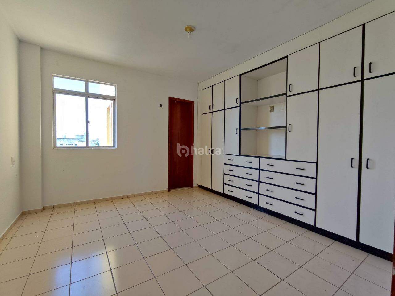 Apartamento à venda com 3 quartos, 101m² - Foto 9