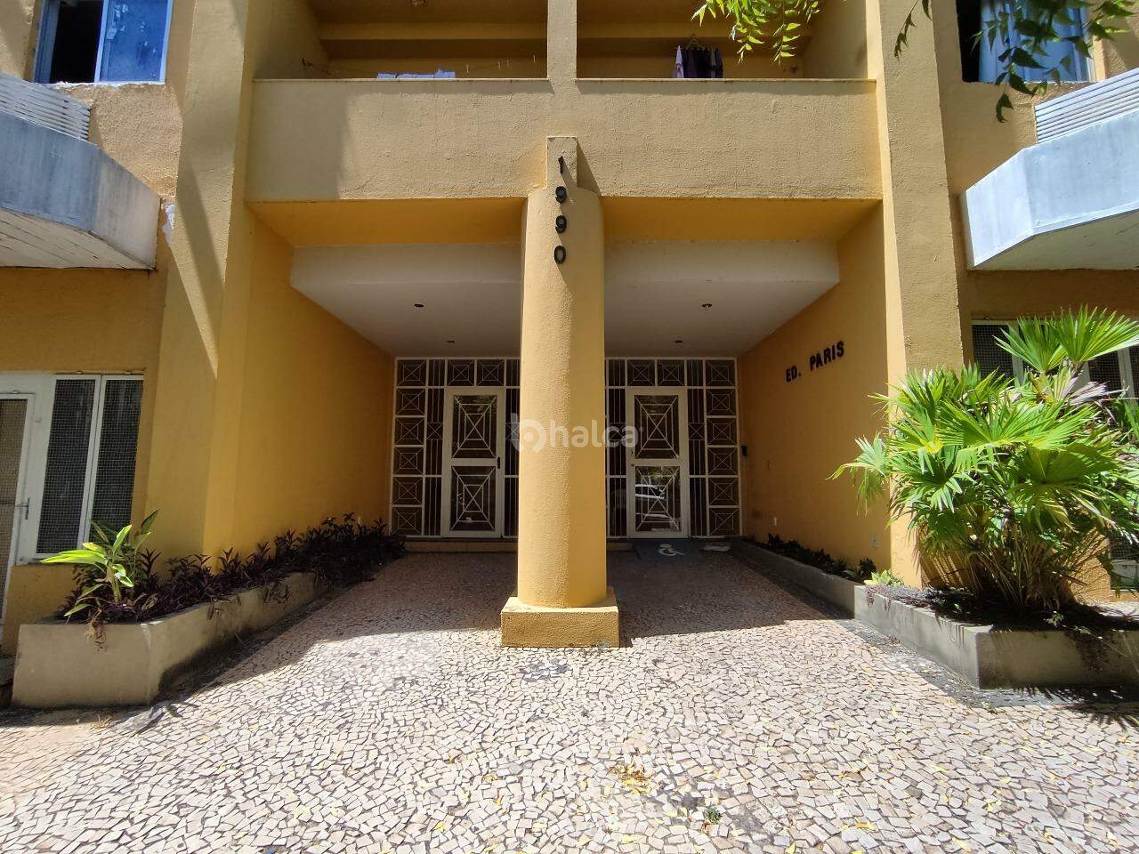 Apartamento à venda com 3 quartos, 101m² - Foto 2
