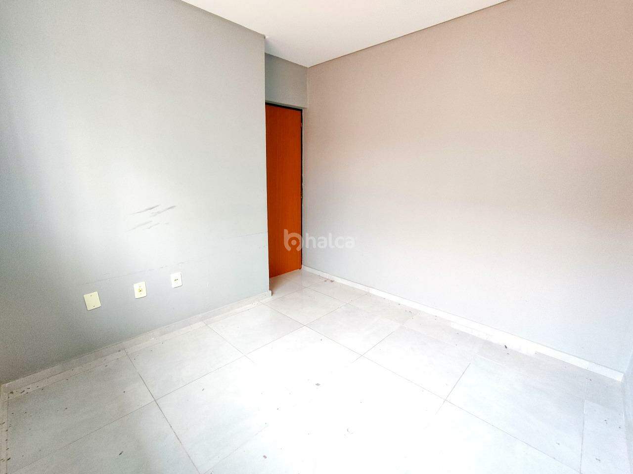 Casa à venda com 2 quartos, 53m² - Foto 9