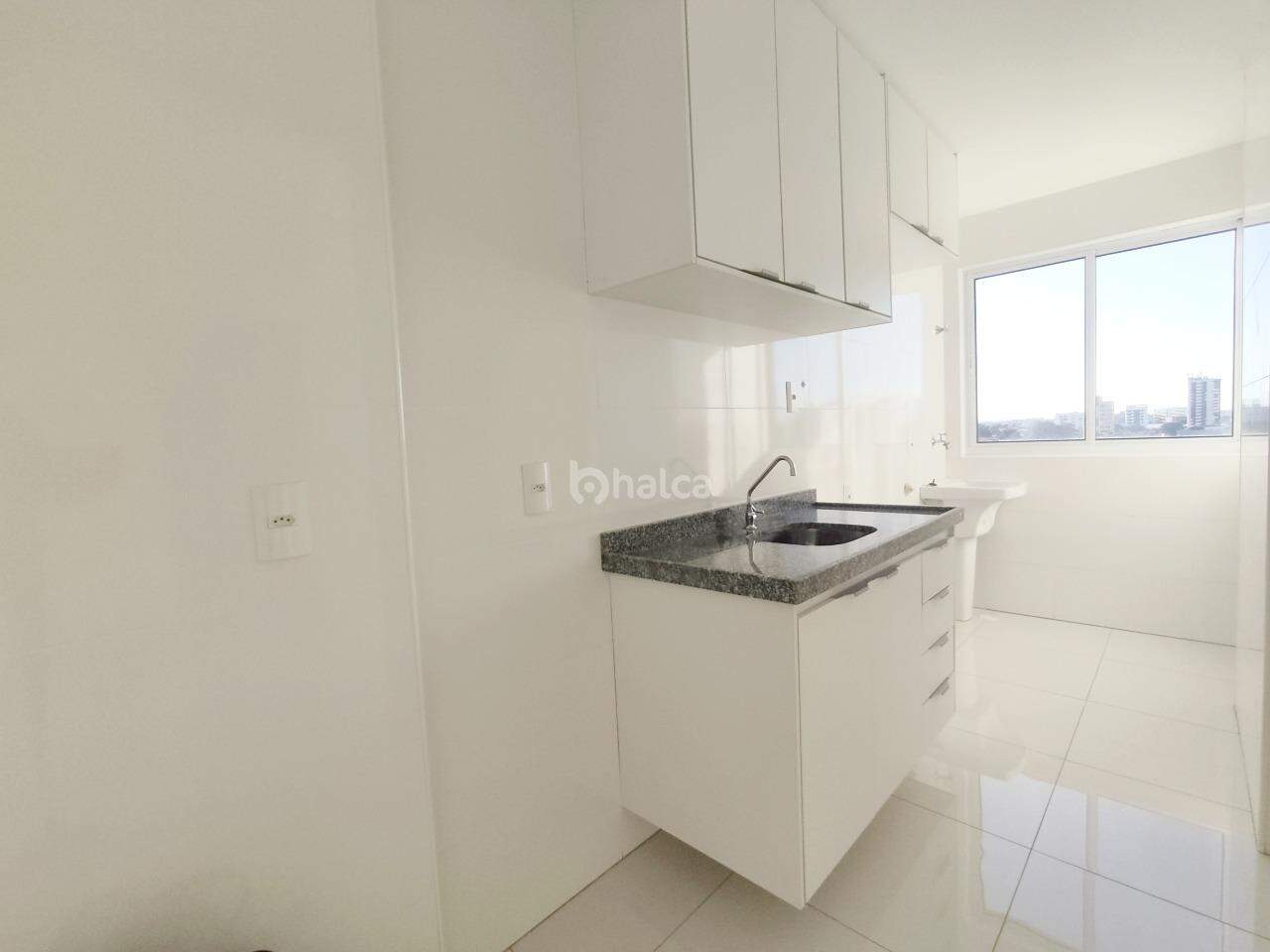 Apartamento para alugar com 3 quartos, 66m² - Foto 3