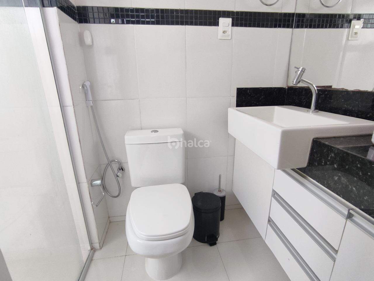 Apartamento para alugar com 3 quartos, 110m² - Foto 18