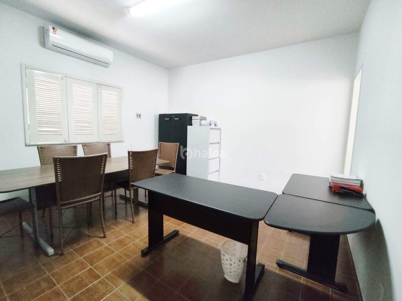 Casa à venda com 4 quartos, 160m² - Foto 13