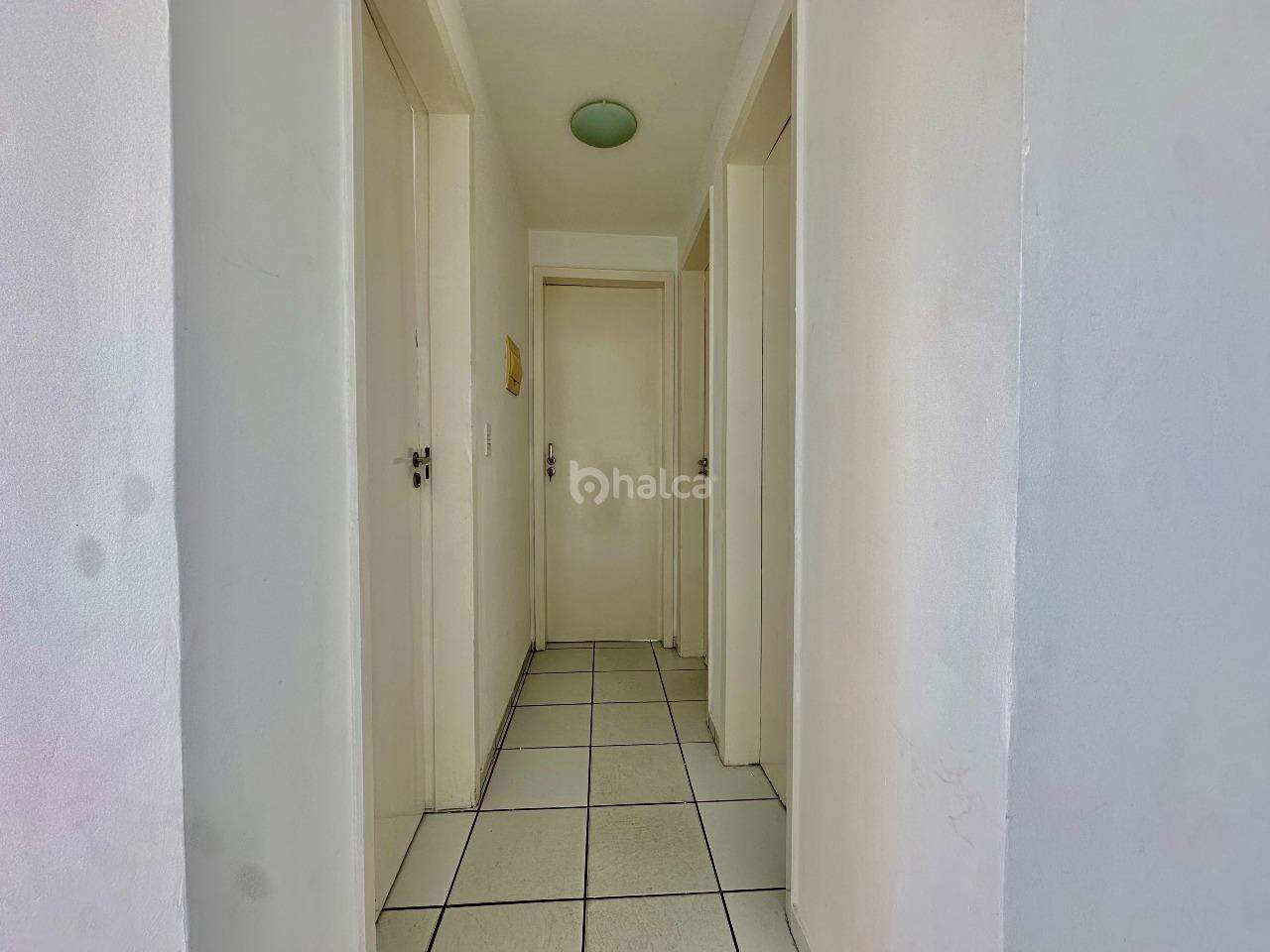 Apartamento para alugar com 3 quartos, 70m² - Foto 11