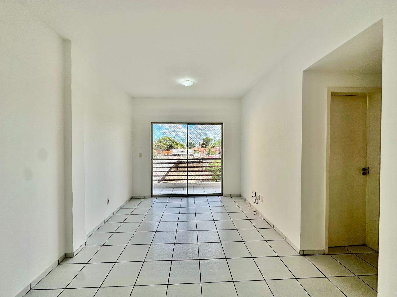 Apartamento para alugar com 3 quartos, 70m² - Foto 4