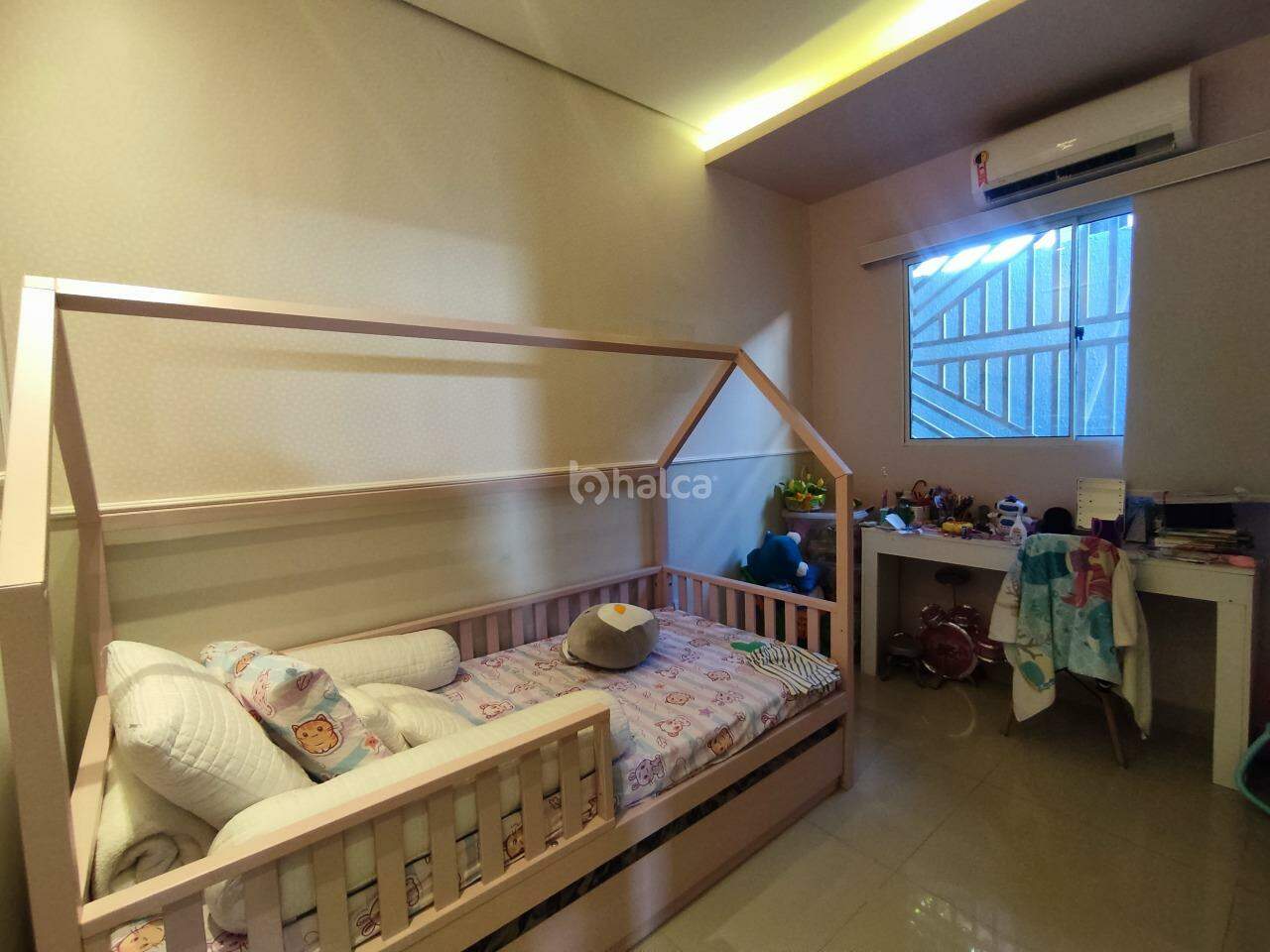 Casa à venda com 3 quartos, 85m² - Foto 9