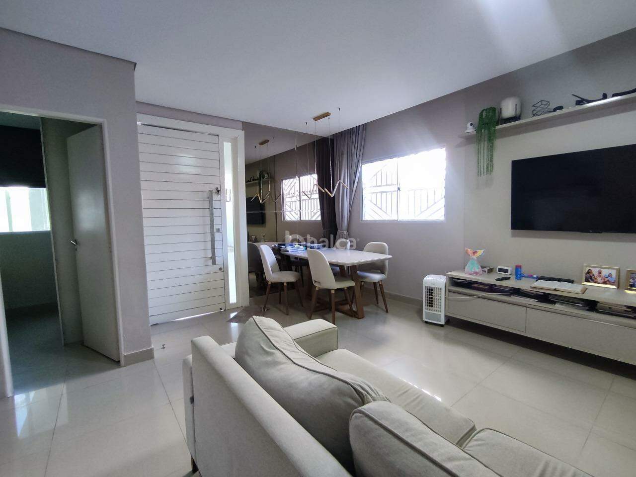Casa à venda com 3 quartos, 85m² - Foto 5