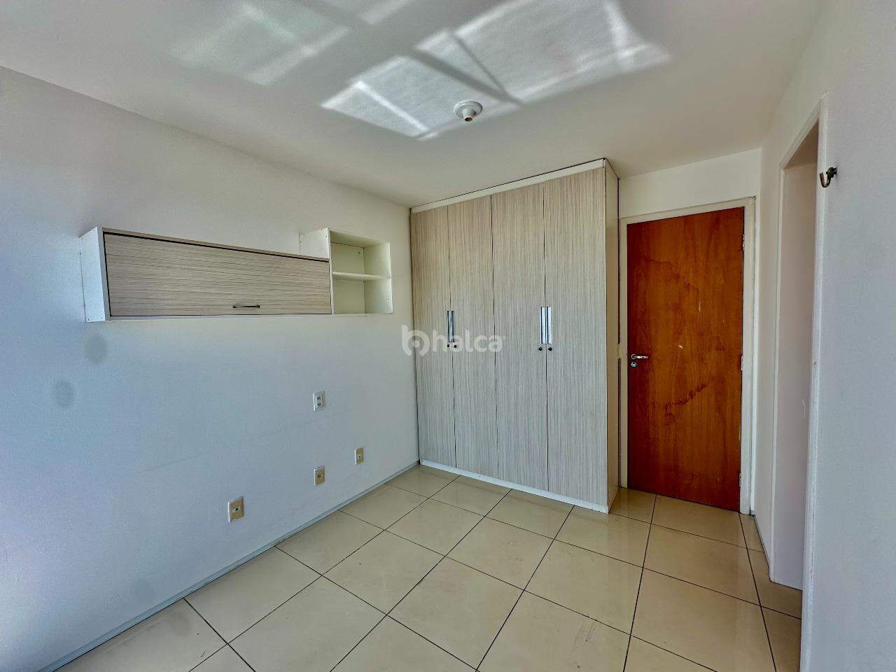 Apartamento para alugar com 4 quartos, 90m² - Foto 12