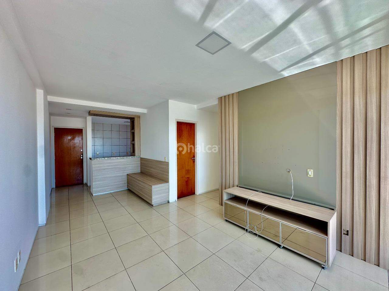 Apartamento para alugar com 4 quartos, 90m² - Foto 4