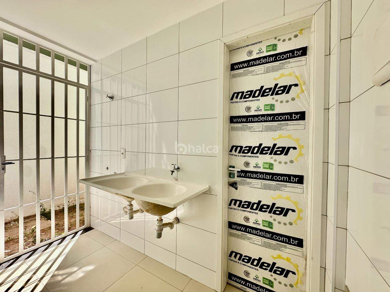Casa para alugar com 3 quartos, 105m² - Foto 11