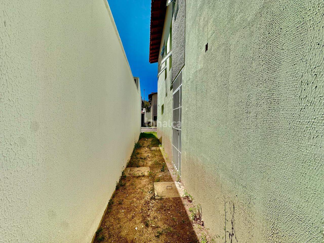 Casa para alugar com 3 quartos, 105m² - Foto 14