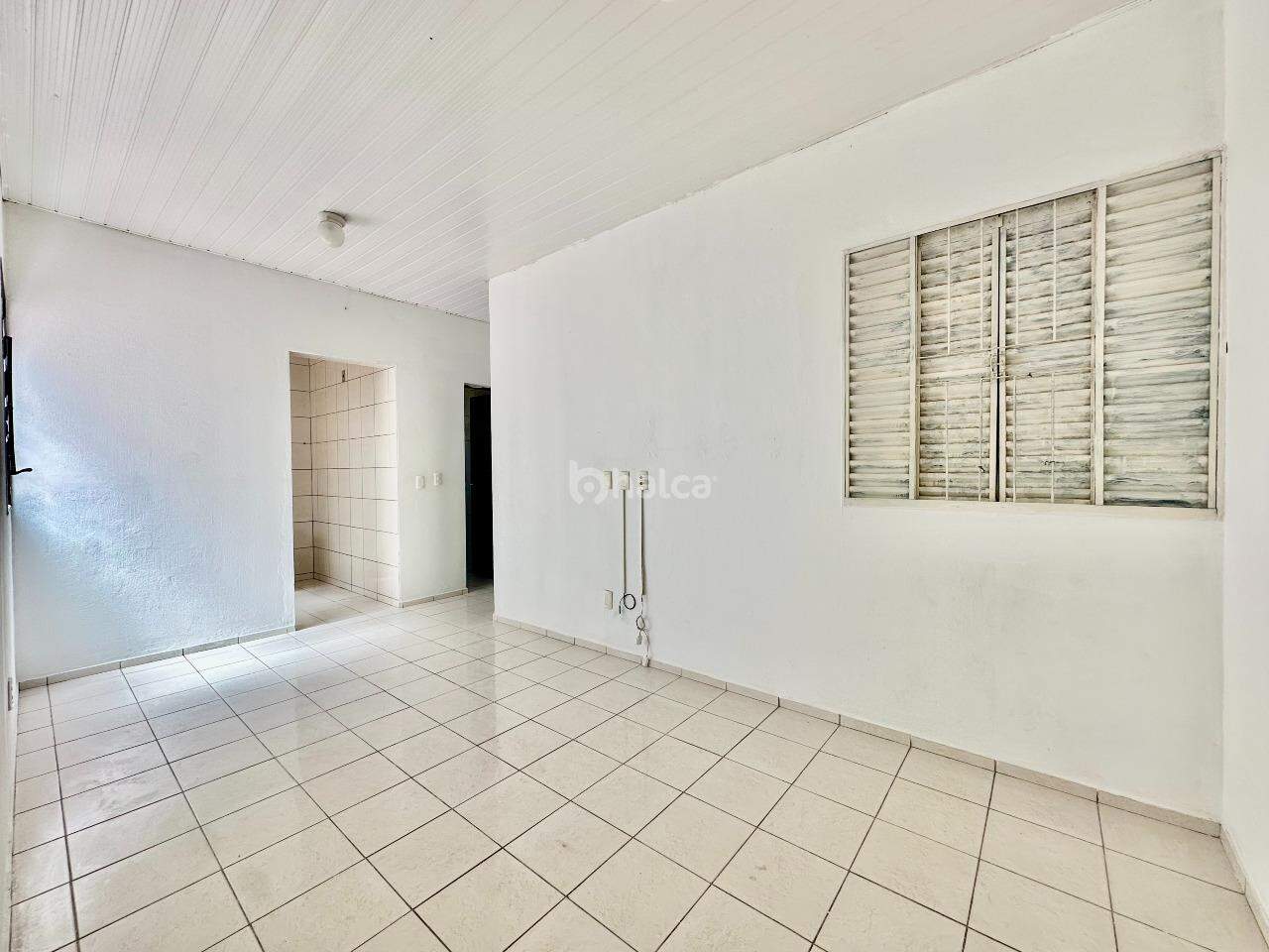 Apartamento à venda com 2 quartos, 42m² - Foto 2