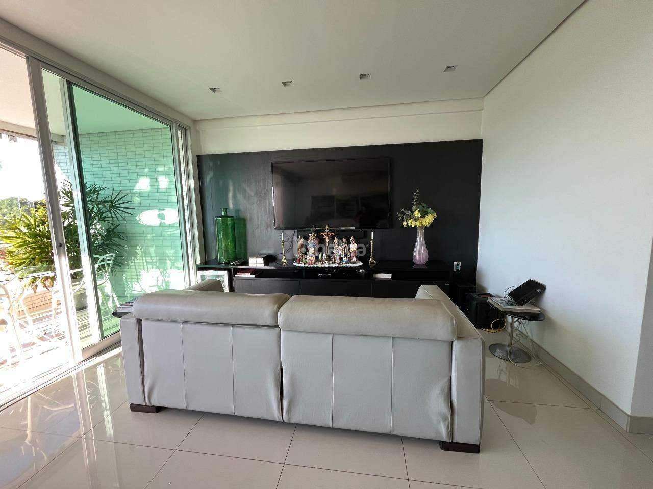 Apartamento à venda com 3 quartos, 184m² - Foto 6