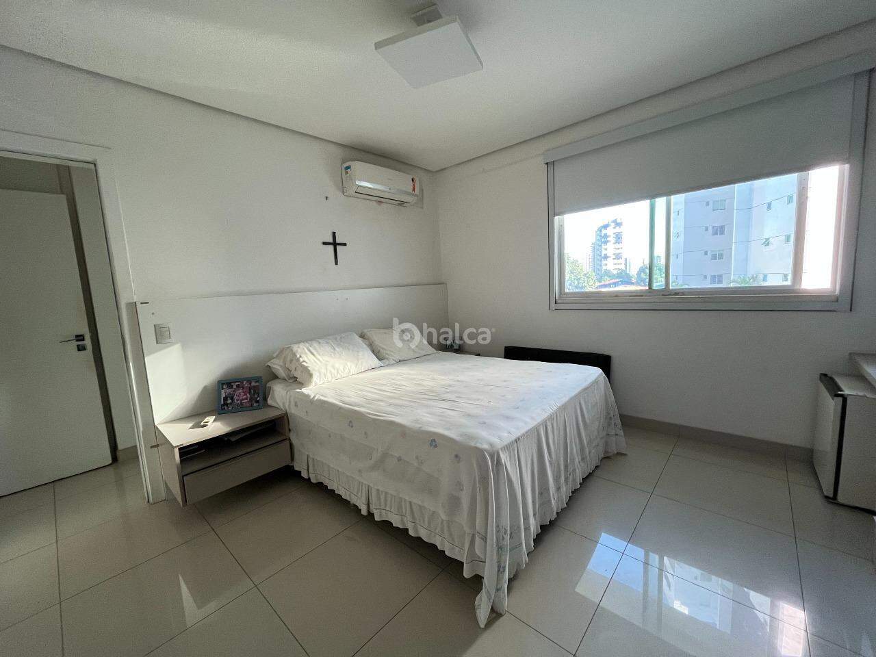 Apartamento à venda com 3 quartos, 184m² - Foto 23