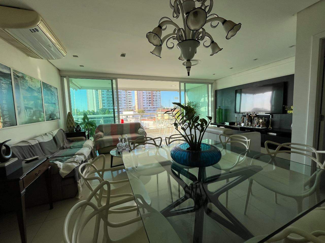 Apartamento à venda com 3 quartos, 184m² - Foto 4