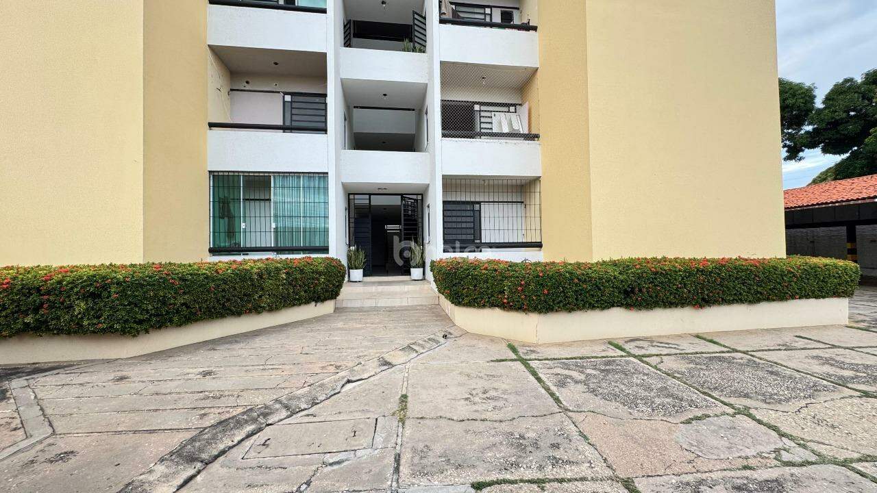 Apartamento à venda com 2 quartos, 74m² - Foto 2