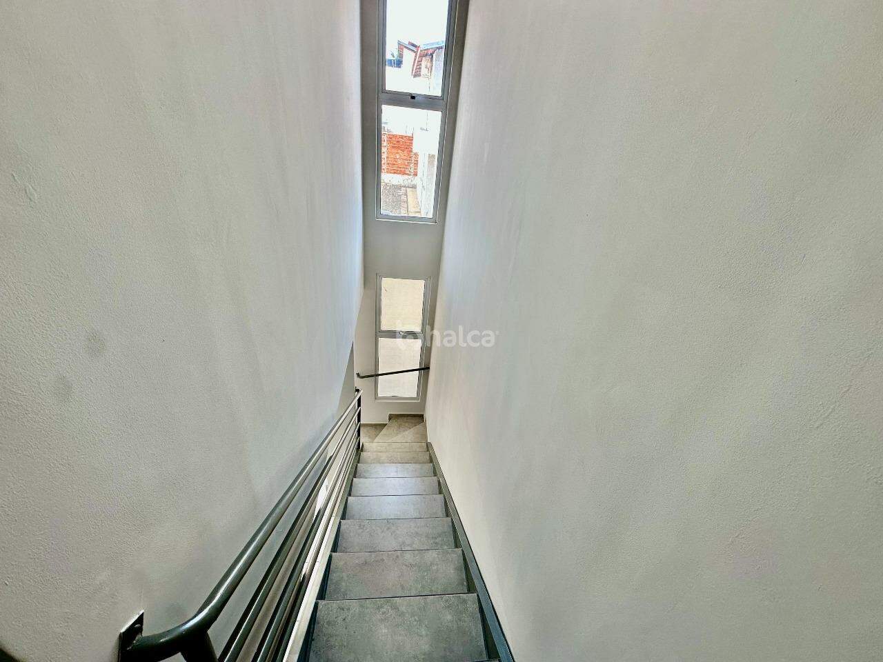 Casa à venda com 3 quartos, 60m² - Foto 13