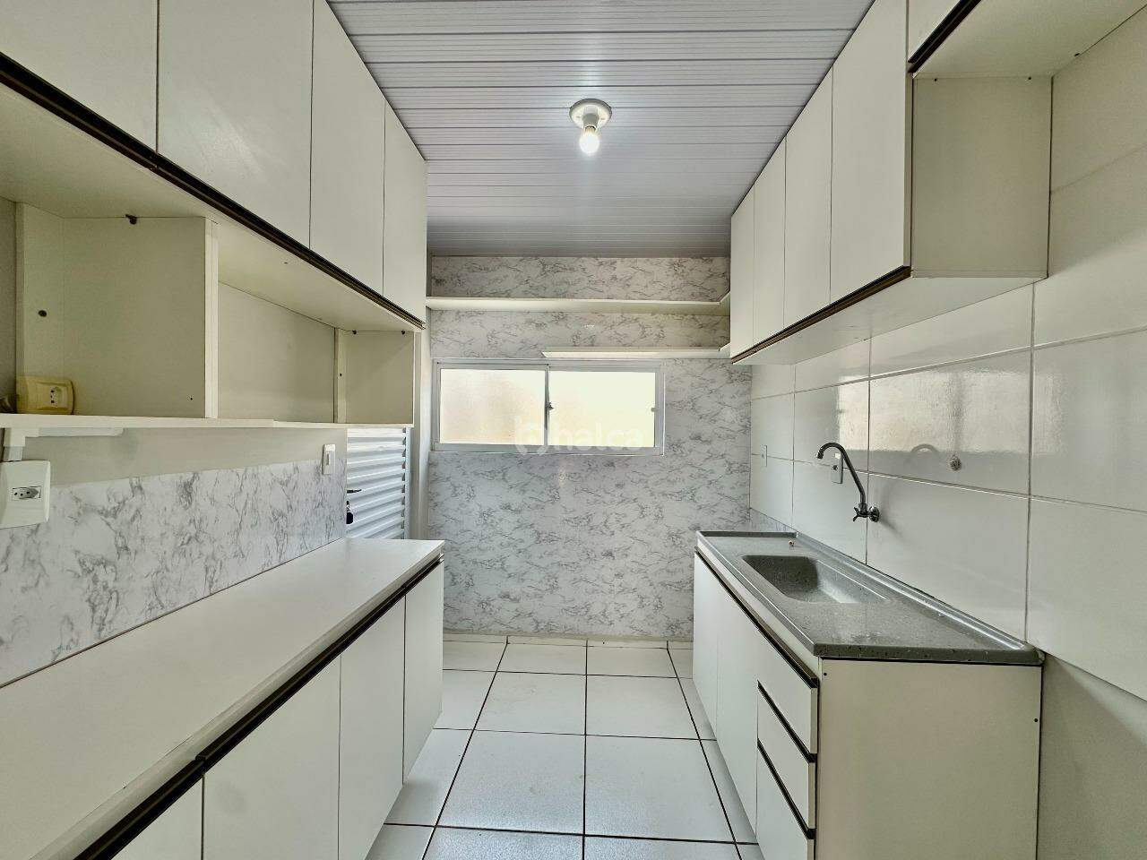 Casa à venda com 3 quartos, 60m² - Foto 7